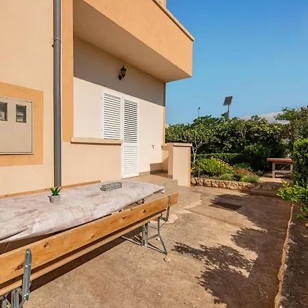 Appartement Nice In With Wifi Maslenica